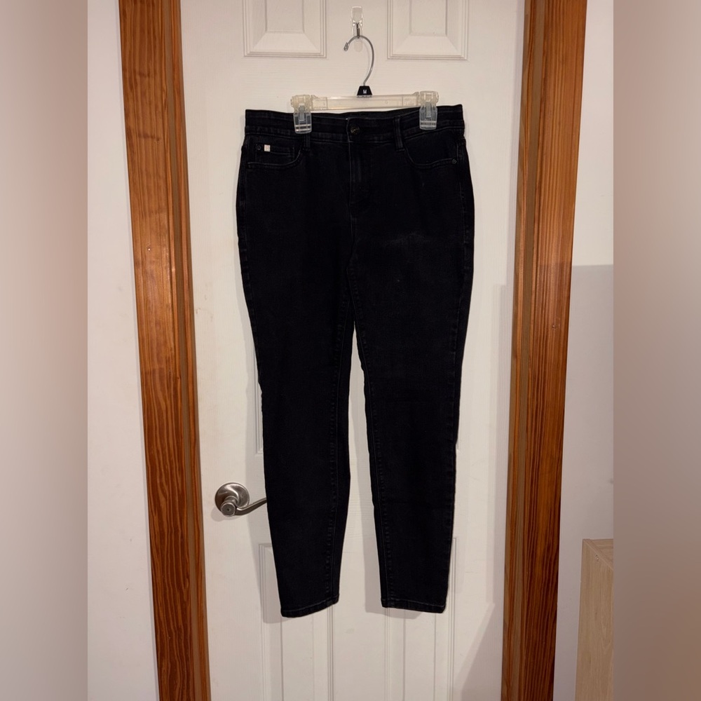 Classic Black Women's Jeans stretchy/curvy